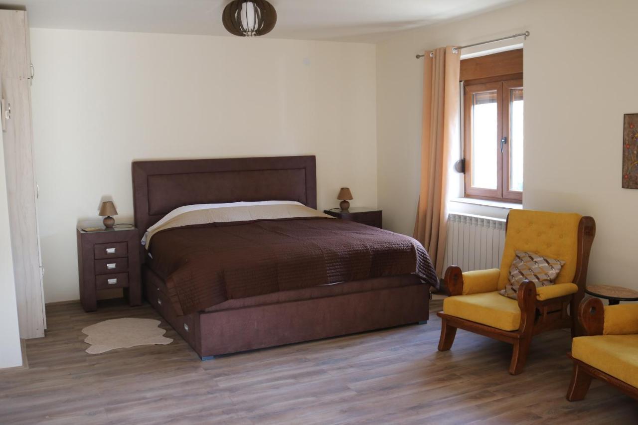 Zvjezdana Dolina Garni Hotel Andrijevica Luaran gambar